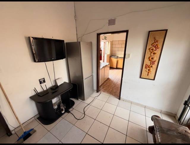 17 BEDROOM HOUSE FOR SALE IN VANDERBIJLPARK SE 7